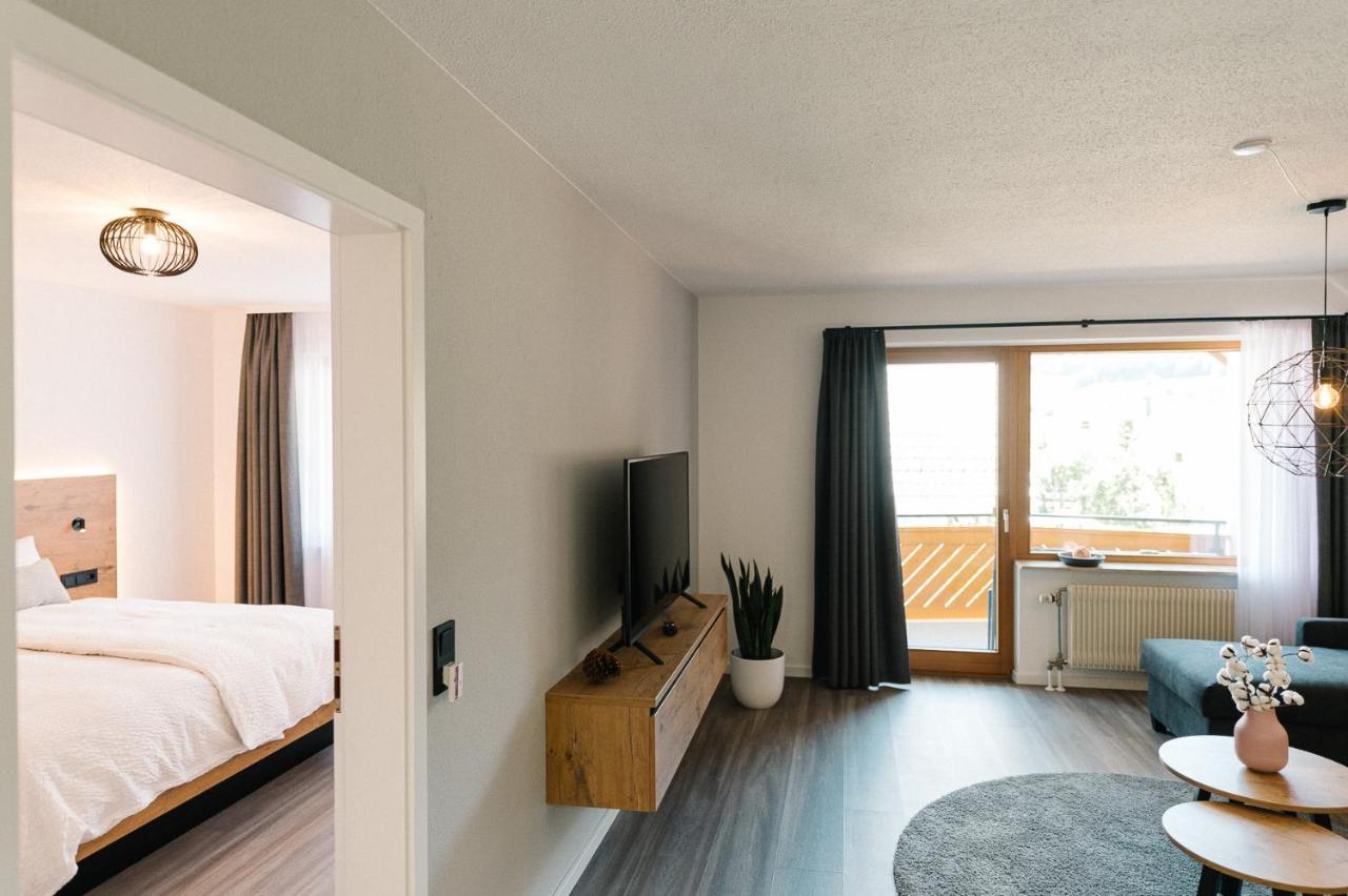 Moderne 2 Zi.-Fewo Blackforest Art Barrierefrei Naehe Freiburg سيمونسوالد المظهر الخارجي الصورة