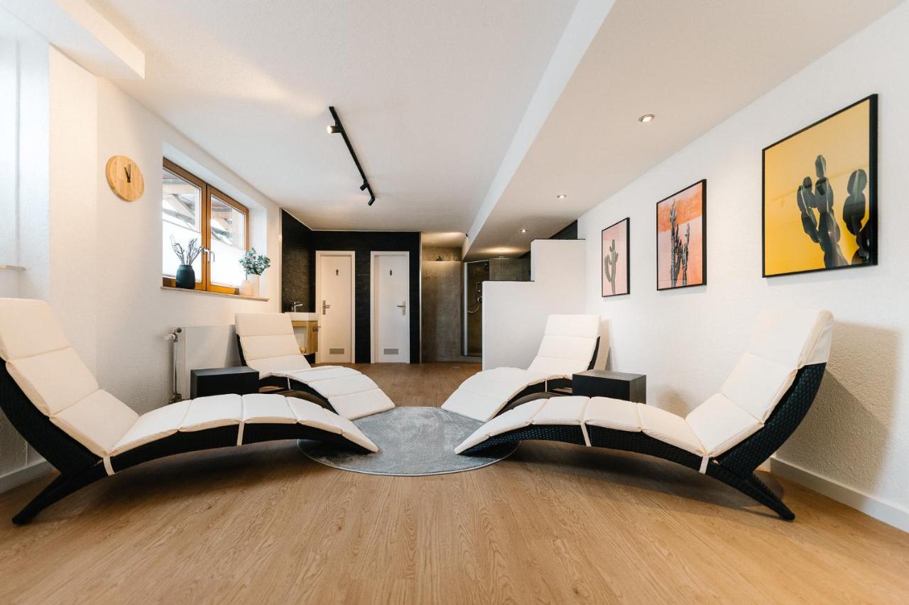 Moderne 2 Zi.-Fewo Blackforest Art Barrierefrei Naehe Freiburg سيمونسوالد المظهر الخارجي الصورة